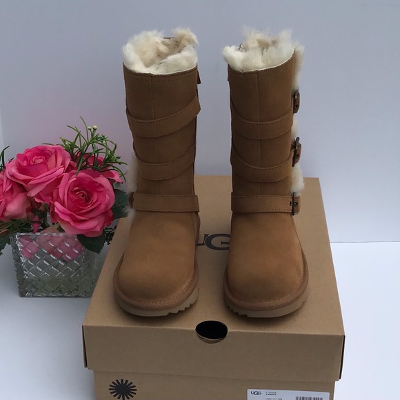 UGG Maddi II Boots - Picture 5 of 9